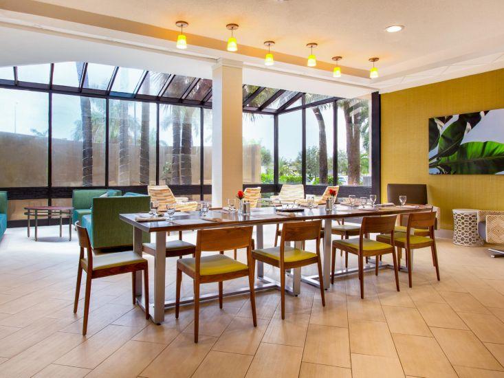 Holiday Inn Miami West - Airport Area By Ihg Hialeah Gardens Extérieur photo